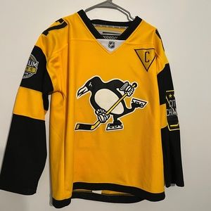 Reebok Sidney Crosby Pittsburgh Penguins 2017 Stadium Series Jersey, Mens Sm 46